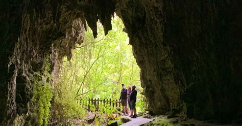 Waitomo Caves - New Zealand Trails