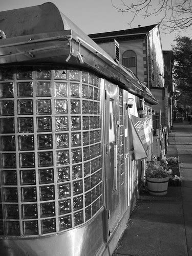 Art deco glass | The northwest corner of the diner. | Rudi Riet | Flickr