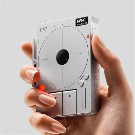 Great Design: This Audio Recording Device with Analog Controls - Core77