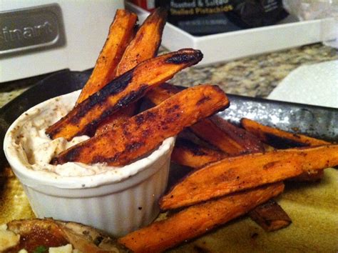 Fit Femme's Protein Recipes: Sweet Potato Fries & Dip