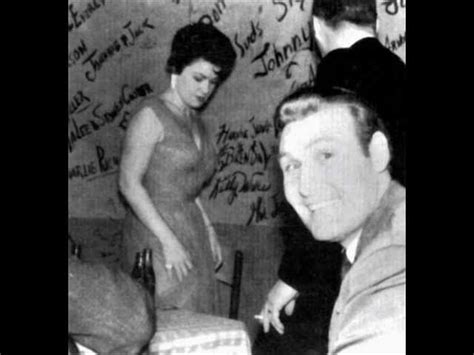 Patsy Cline ~ Tennessee Waltz Chords - Chordify