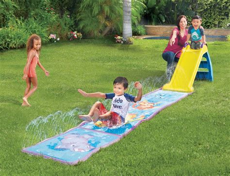 Amazon.com: Little Tikes Wet & Dry First Slide with Slip Mat: Toys ...