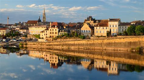 Bergerac in France: Hotels, attractions and restaurants not to miss - Complete France