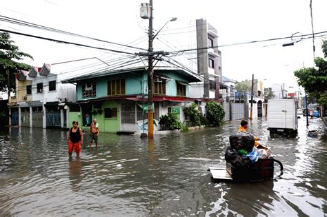 THE PHILIPPINES-MAKATI CITY-FLOODS