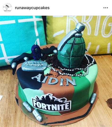 FORTNITE cake – Runaway Cupcakes