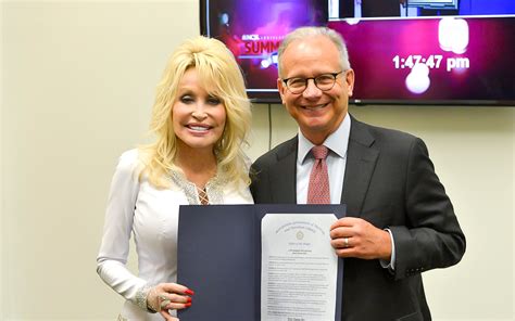 August 5 Declared Dolly Parton Day In Nashville, TN - Dolly Parton's ...