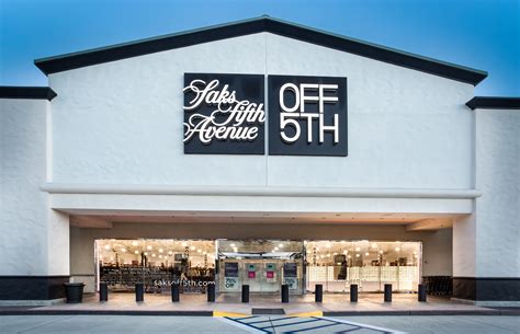 Saks Fifth Avenue Off 5th to open in Farmington Hills on Thursday | Crain's Detroit Business