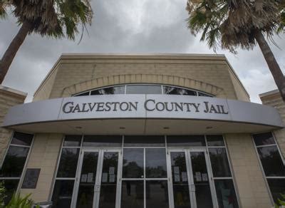 Three Galveston County Jail deputies diagnosed with COVID-19, sheriff says | Local News | The ...