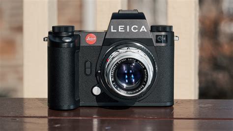 Hands On: Leica SL3 Adds More Megapixels, Phase Detection Focus