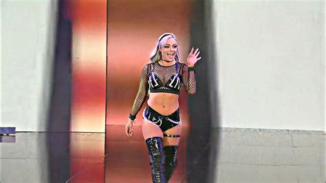 Liv Morgan Entrance: SmackDown, September 24, 2021 - HD - YouTube