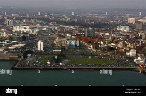 Mayflower park in southampton city behind hi-res stock photography and ...