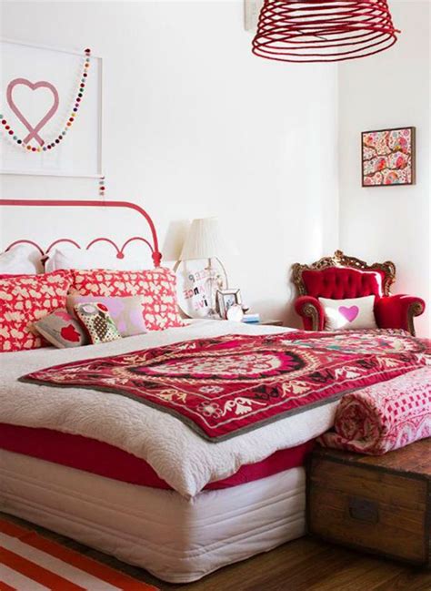 Romantic Red Theme Bedroom Design | Romantic bedroom design, Bedroom designs for couples ...