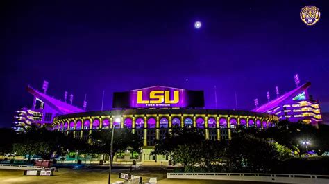 LSU's Tiger Stadium Has Best Atmosphere in College Football