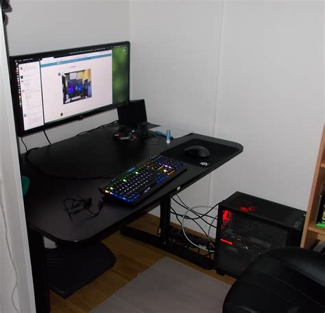 Show your PC/laptop/gaming setup - Solus Forum