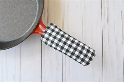 Tutorial: Skillet handle pot holder – Sewing