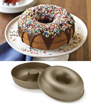 Giant Donut Cake Pan - Baking Bites