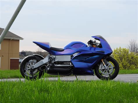 MTT Y2K Superbike: The First Turbine-Powered Street Legal Motorcycle!