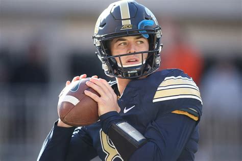 In first career start, Pitt quarterback Kenny Pickett delivers in win over Miami