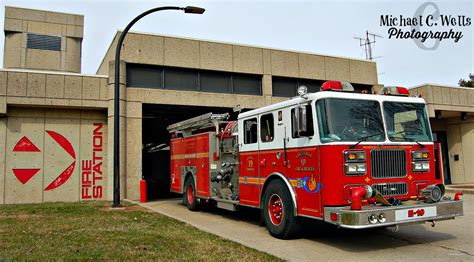 Louisville Fire Department - Engine 19