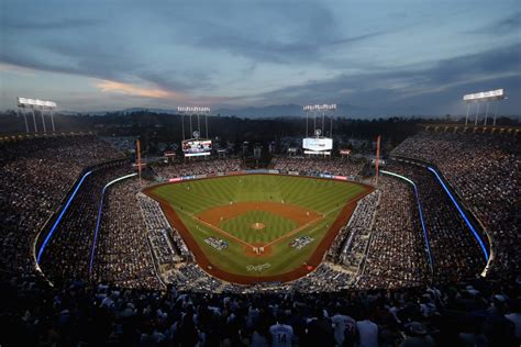 The Truth Behind The Viral Photo Of 'Flooded' Dodger Stadium - The Spun