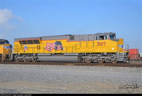 RailPictures.Net Photo: UP 3017 Union Pacific EMD SD70ACe-T4 at Carson, California by Craig ...