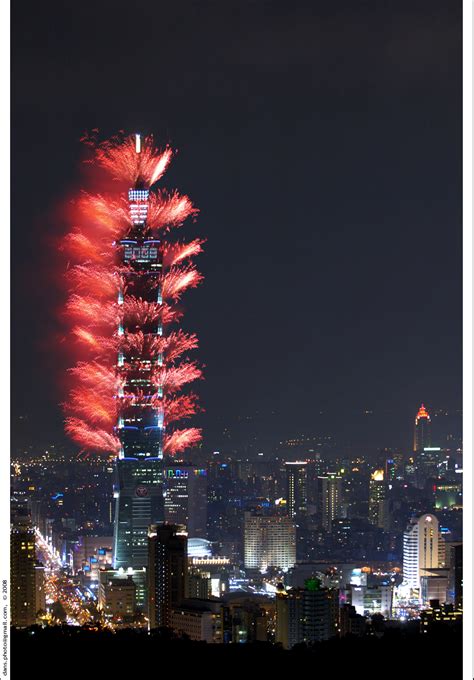 Taipei 101 fireworks for NY 2008 - a photo on Flickriver