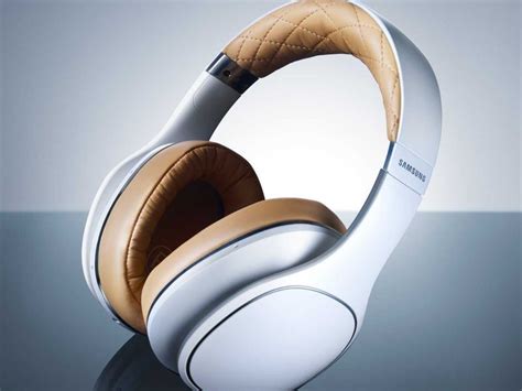 Samsung Level Headphones - Business Insider