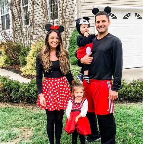 16 Adorable Disney Family Halloween Costumes You Have to Try - Just ...