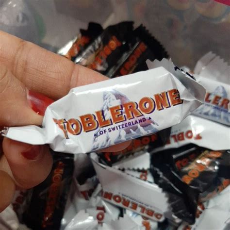 💥 Toblerone Dark/White Chocolate Mini 1pc (Coklat Viral)💯 | Shopee Malaysia