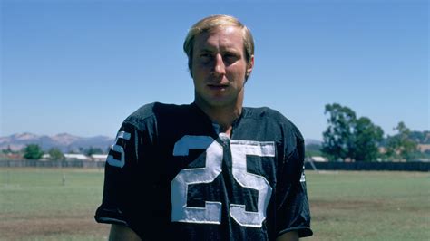 Fred Biletnikoff - All-Time Roster | Raiders.com