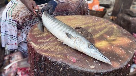 Sheela& Serattai Fish Cutting in Indian Fish Market - YouTube