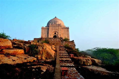 All About Delhi's Azim Khan Tomb | So Delhi