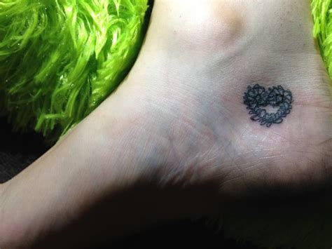 Fiddlehead fern tattoo | Fern tattoo, Print tattoos, Tattoos