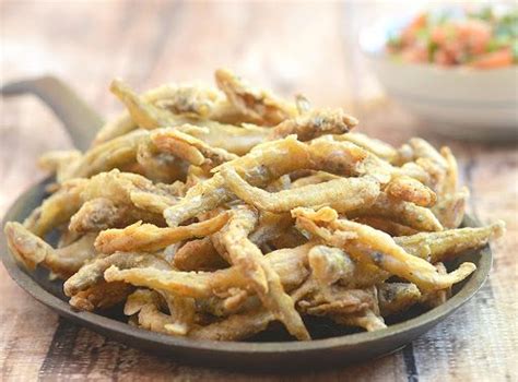 Crispy Fried Smelt Fish With Fish, Flour, Corn Starch, Salt, Garlic, Pepper, Oil | Smelt recipe ...