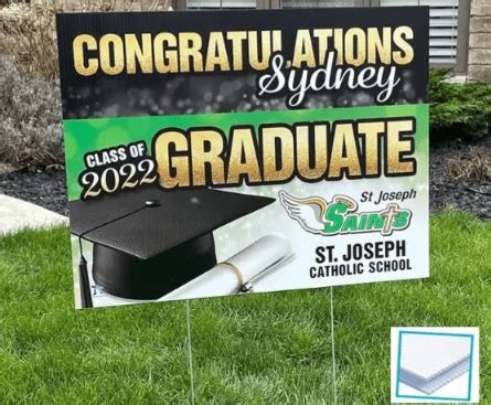 Graduation Yard Signs - DisplayAvenue