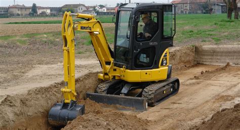 Mengenal Alat Berat Compact Excavator - Pengetahuan Pintar