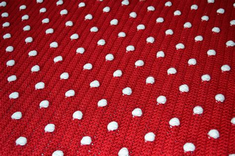 All Things Bright and Beautiful: Crochet Polka Dot Blanket Pattern