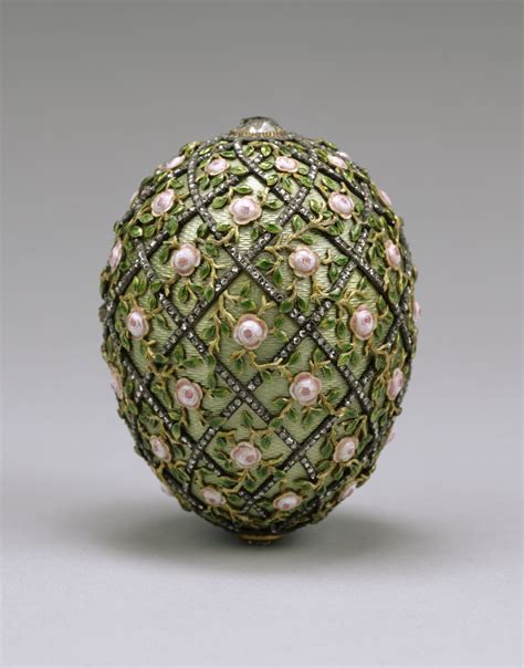 File:House of Fabergé - Rose Trellis Egg - Walters 44501.jpg ...