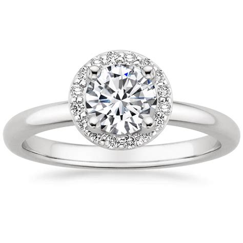 18K White Gold Halo Diamond Ring (1/6 ct. tw.)