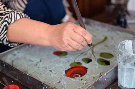 Ebru, ancient Turkish art of paper marbling, brings relief to Turks in hectic modern times-Xinhua