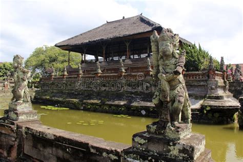 Klungkung Palace, Bali stock photo. Image of agung, regency - 33172332