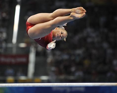 Shawn Johnson Olympic gymnast women's gymnastics uneven bars #KyFun | Jimnastik