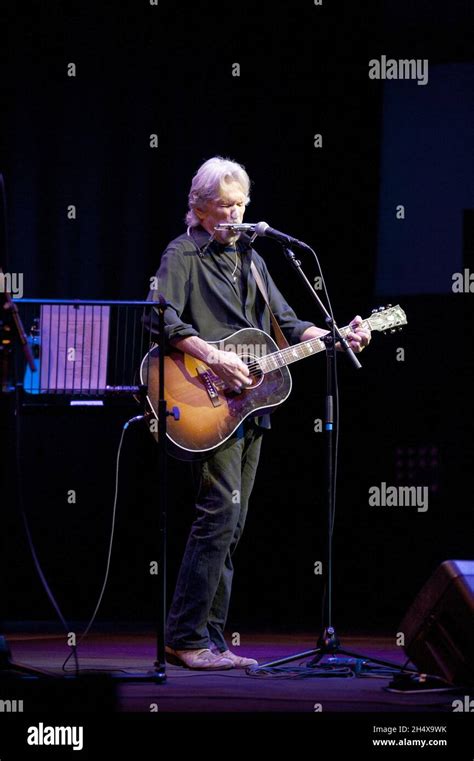 Kris Kristofferson live in concert at the Town Hall in Birmingham Stock Photo - Alamy