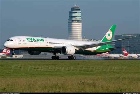 B-17802 EVA Air Boeing 787-10 Dreamliner Photo by Martin Oswald | ID ...