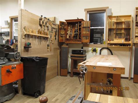 carpentry workshop layout - Buscar con Google Woodworking Shop Layout, Woodworking Projects ...