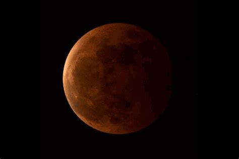 Watch the Blood Moon Lunar Eclipse in 8 Seconds Flat | Time