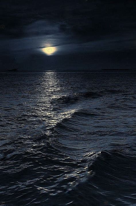 Pin by Faye on Travel | Ocean at night, Moonlight photography