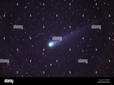 Comet hyakutake hi-res stock photography and images - Alamy