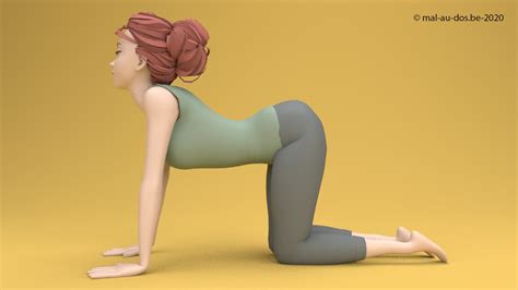 Yoga for herniated disc in lower back: The Cat & Cow stretch