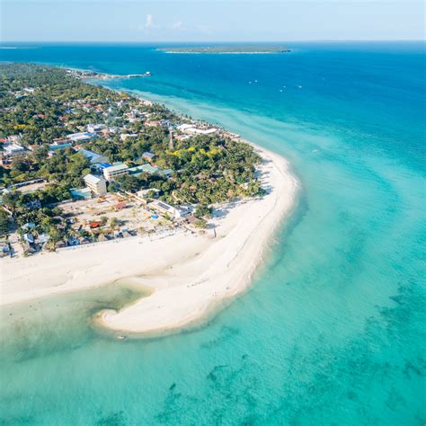 Guide to Visiting Bantayan Island, Philippines - Lauren's Lighthouse